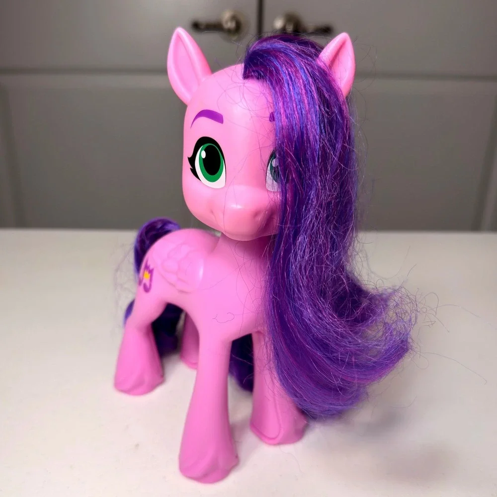 Hasbro My Little Pony Princess Pipp Petals G5 Pink Pegasus Figure 8 Inch